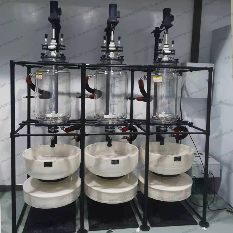 陕西半导体客户定制20L框架四氟处理玻璃反应釜+四氟真空抽滤器现场案例