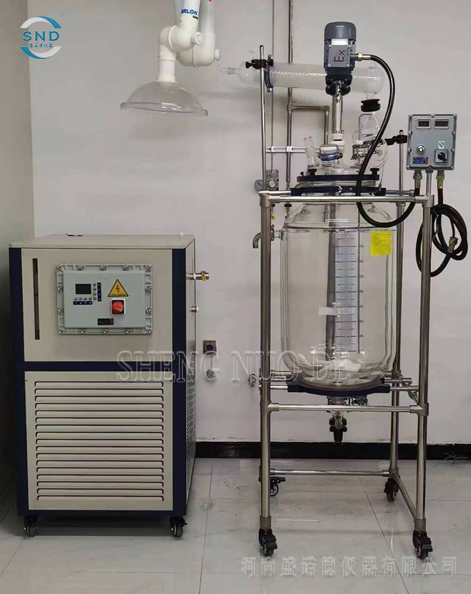 浙江某研究院定制100L双层玻璃釜和高低温一体机